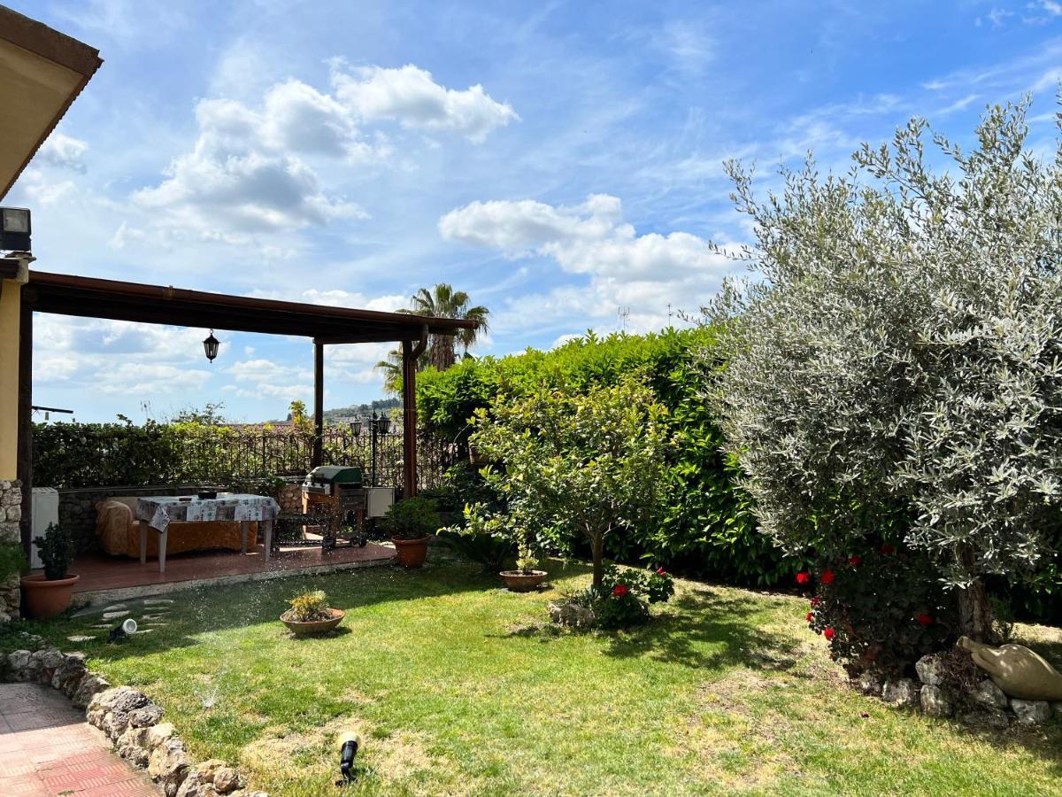 ***** La Casa Di Gio Lejlighed Caltanissetta Eksteriør billede