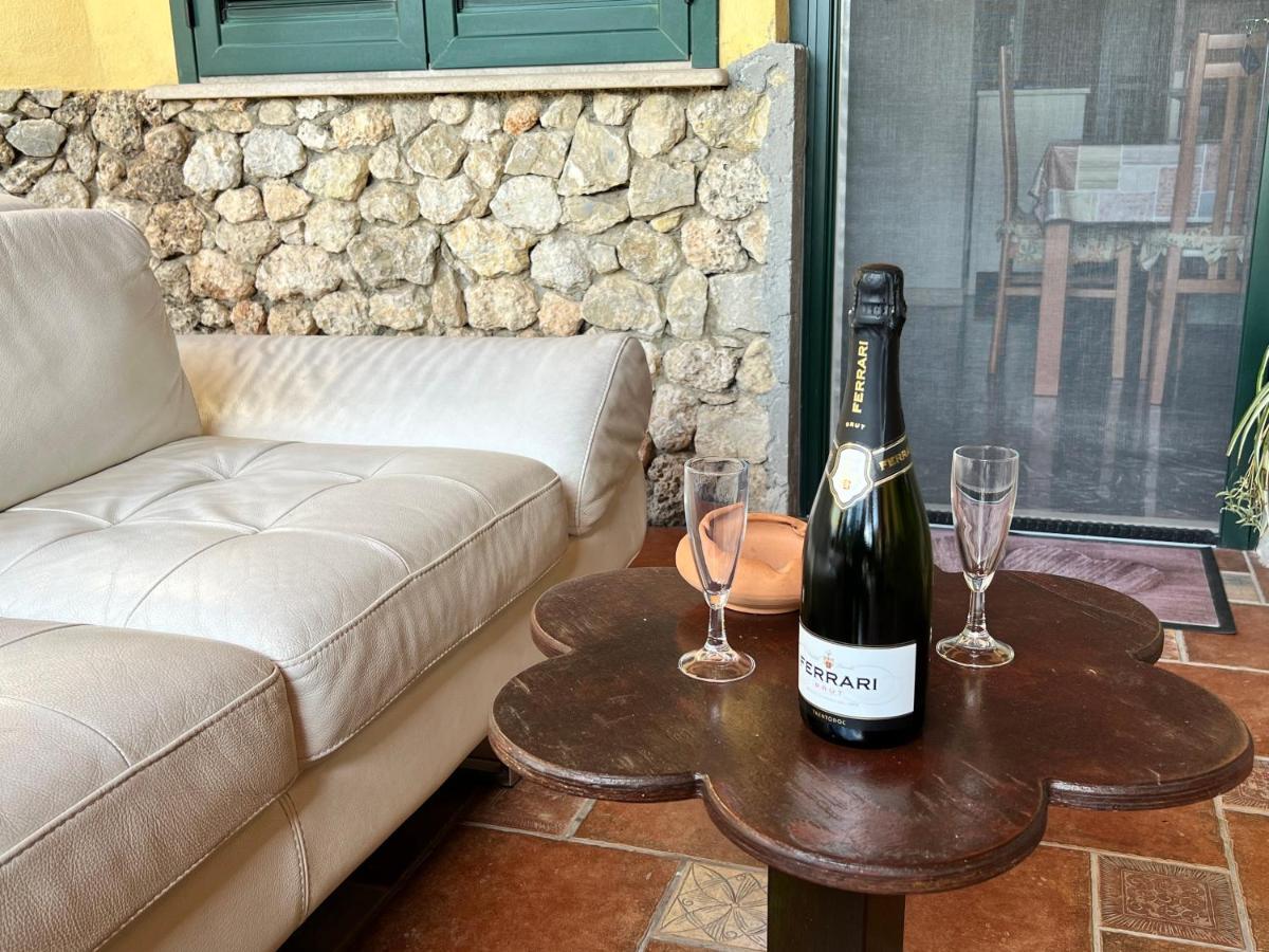 ***** La Casa Di Gio Lejlighed Caltanissetta Eksteriør billede