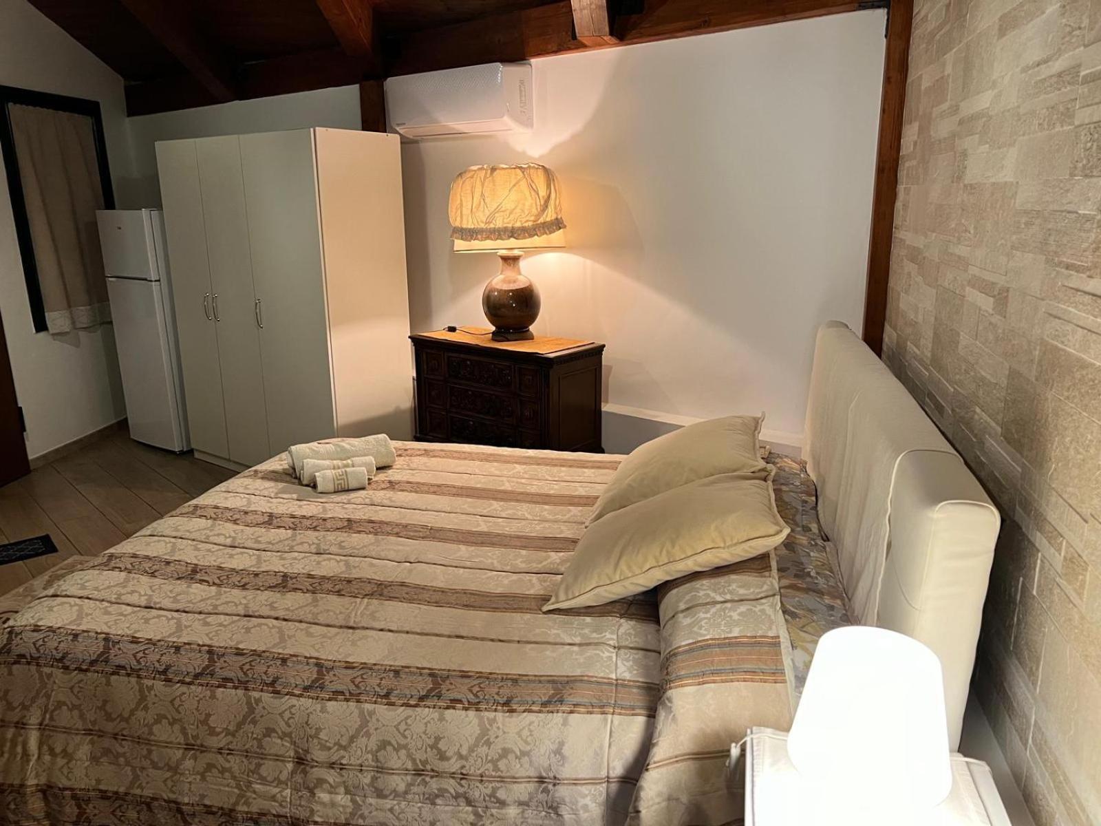 ***** La Casa Di Gio Lejlighed Caltanissetta Eksteriør billede
